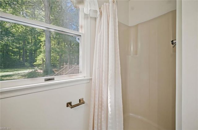 1837 Benefit RD, Chesapeake, VA 23322