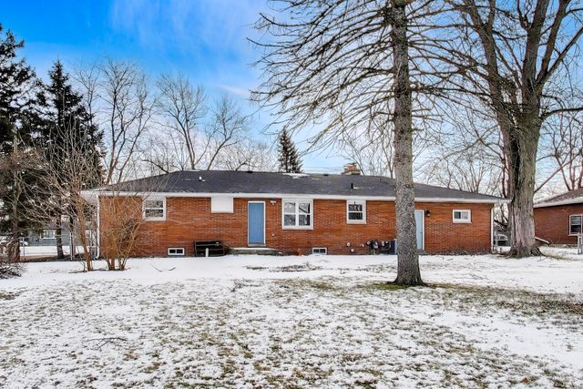 5024 E 73rd Avenue, Merrillville, IN 46410