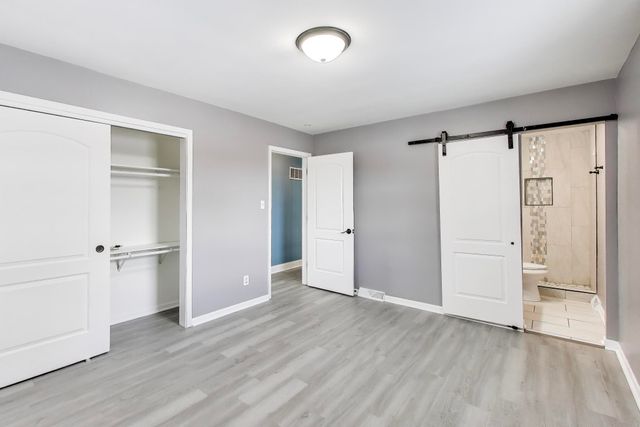 5024 E 73rd Avenue, Merrillville, IN 46410