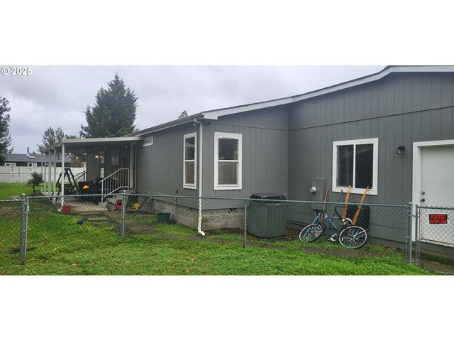 1316 SUNNY Ct, Sutherlin, OR 97479