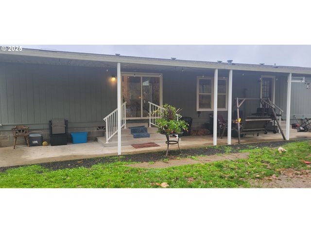 1316 SUNNY Ct, Sutherlin, OR 97479