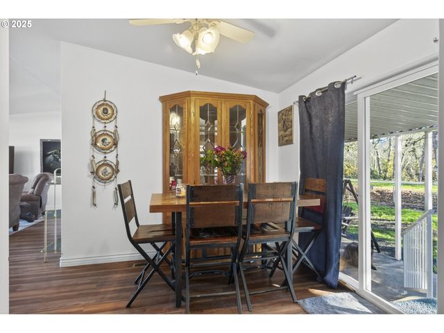 1316 SUNNY Ct, Sutherlin, OR 97479