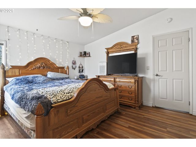 1316 SUNNY Ct, Sutherlin, OR 97479