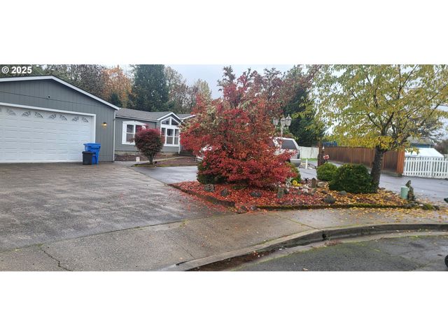 1316 SUNNY Ct, Sutherlin, OR 97479