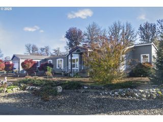 1316 SUNNY Ct, Sutherlin, OR 97479
