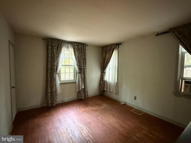 110 HAWKIN RD, Tabernacle, NJ 08088