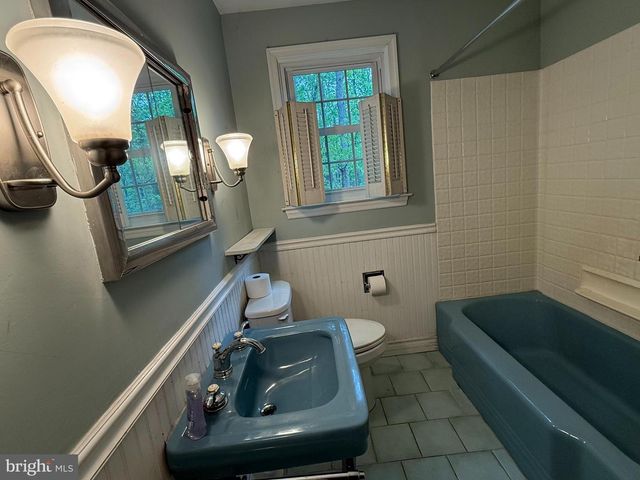 110 HAWKIN RD, Tabernacle, NJ 08088