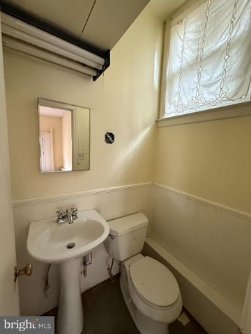 110 HAWKIN RD, Tabernacle, NJ 08088