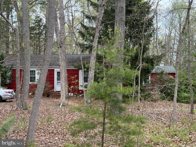 110 HAWKIN RD, Tabernacle, NJ 08088
