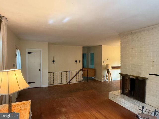 110 HAWKIN RD, Tabernacle, NJ 08088