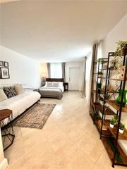 919 Michigan Ave 1, Miami Beach, FL 33139