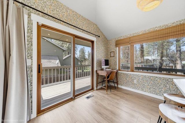 5212 W Alderwood Ave, Spokane, WA 99208