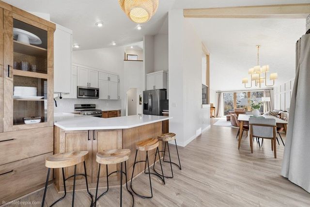 5212 W Alderwood Ave, Spokane, WA 99208