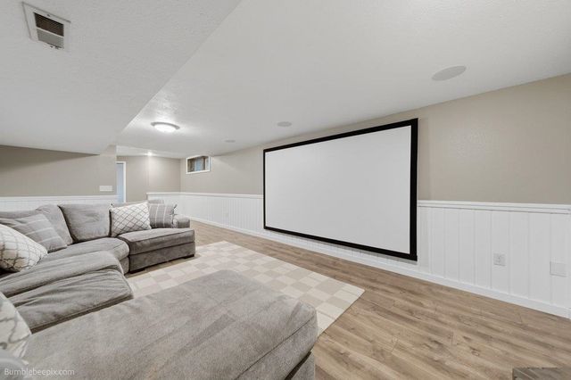 5212 W Alderwood Ave, Spokane, WA 99208