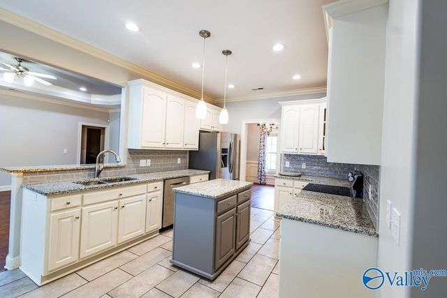 2612 Little Cove Road, Owens Cross Roads, AL 35763