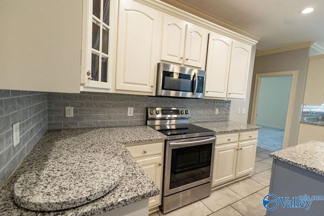 2612 Little Cove Road, Owens Cross Roads, AL 35763