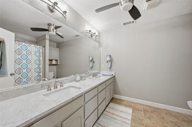 111 Havenwood Drive, Enchanted Oaks, TX 75156