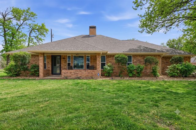 111 Havenwood Drive, Enchanted Oaks, TX 75156
