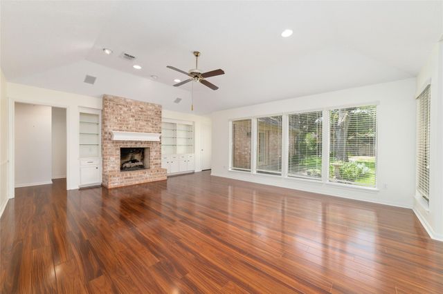11838 Riverview Drive, Houston, TX 77077