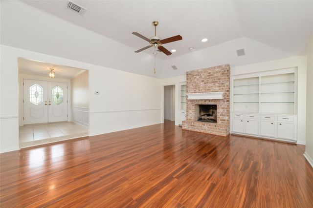 11838 Riverview Drive, Houston, TX 77077