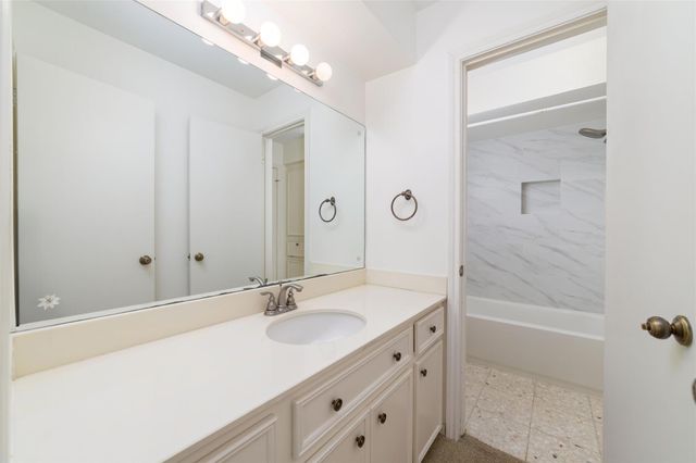 11838 Riverview Drive, Houston, TX 77077