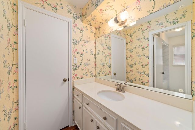 11838 Riverview Drive, Houston, TX 77077