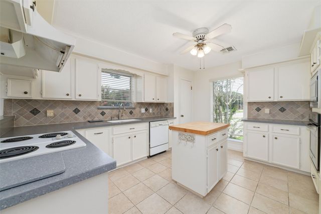 11838 Riverview Drive, Houston, TX 77077