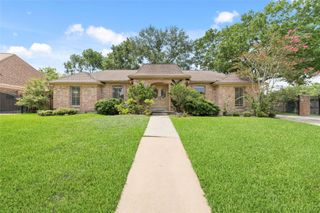 11838 Riverview Drive, Houston, TX 77077