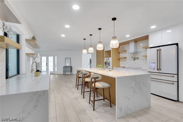 27126 Rue De Paix, Bonita Springs, FL 34135