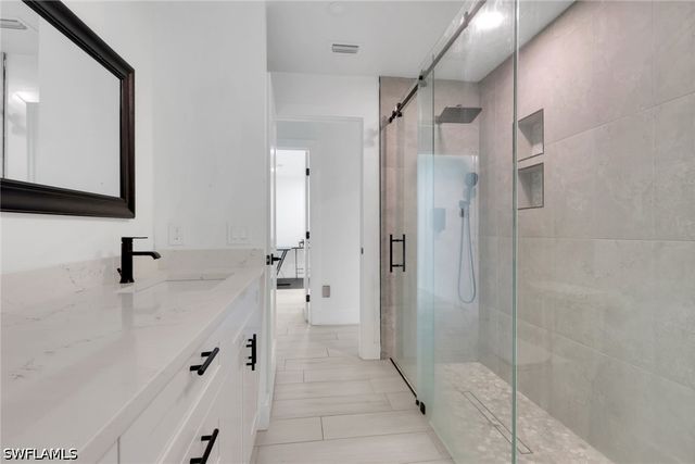 27126 Rue De Paix, Bonita Springs, FL 34135