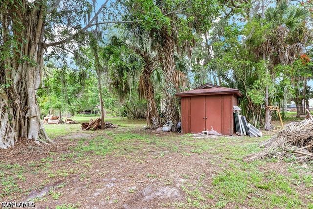 27126 Rue De Paix, Bonita Springs, FL 34135