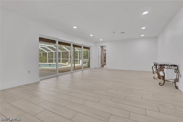 27126 Rue De Paix, Bonita Springs, FL 34135