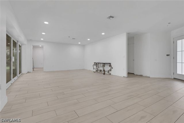 27126 Rue De Paix, Bonita Springs, FL 34135