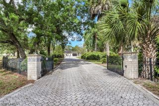 27126 Rue De Paix, Bonita Springs, FL 34135