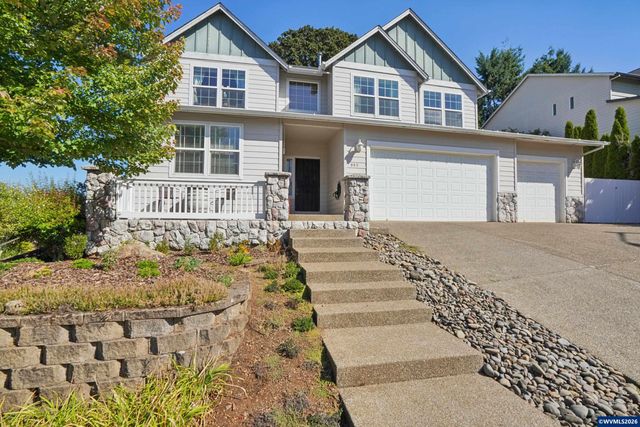 968 Eisenhower Dr NW, Salem, OR 97304