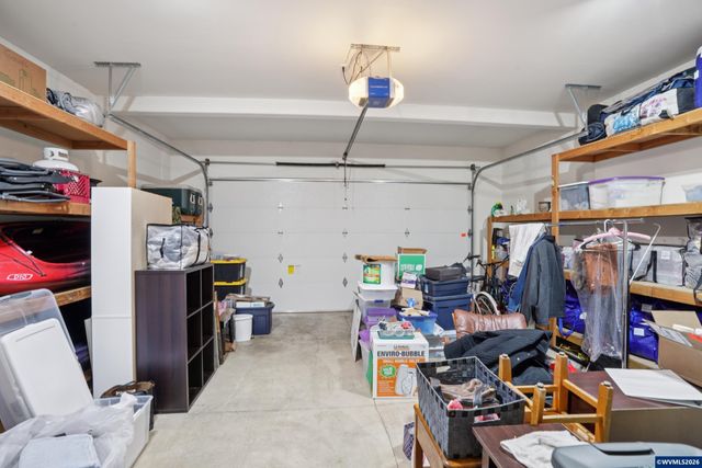 968 Eisenhower Dr NW, Salem, OR 97304