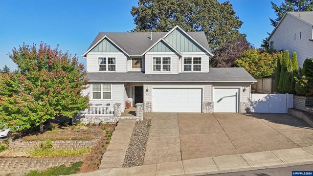 968 Eisenhower Dr NW, Salem, OR 97304