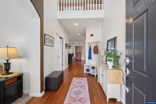 968 Eisenhower Dr NW, Salem, OR 97304