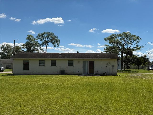2253 11TH TERRACE, Lehigh Acres, FL 33936