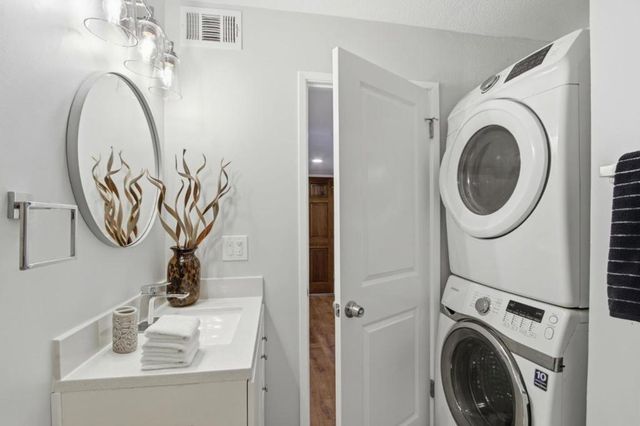 2265 Sun Glory Lane A, San Jose, CA 95124