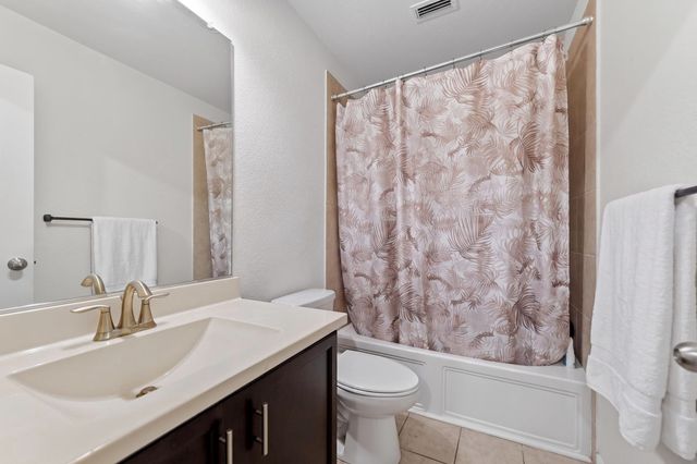 705 Pearl Way, Arlington, TX 76002