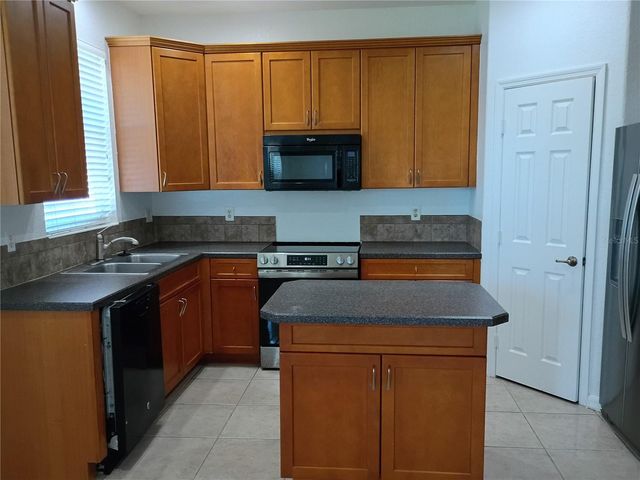 3549 MAPLE RIDGE LOOP, Kissimmee, FL 34741