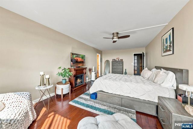 7855 Boulevard East 20F, North Bergen, NJ 07047
