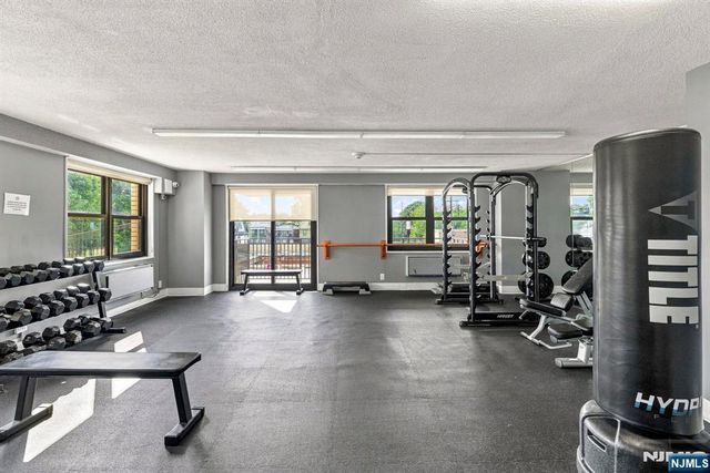 7855 Boulevard East 20F, North Bergen, NJ 07047