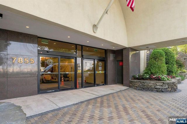 7855 Boulevard East 20F, North Bergen, NJ 07047