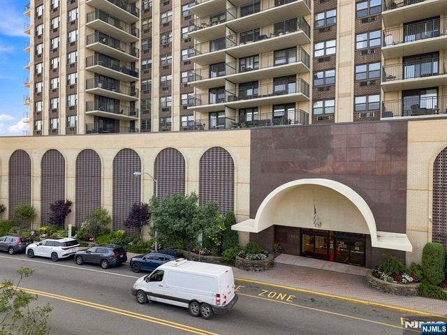 7855 Boulevard East 20F, North Bergen, NJ 07047