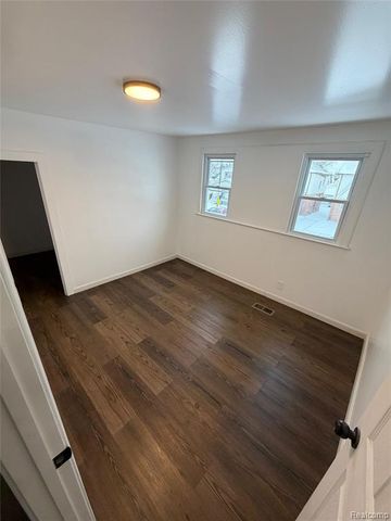 13997 Cloverlawn Street, Detroit, MI 48238