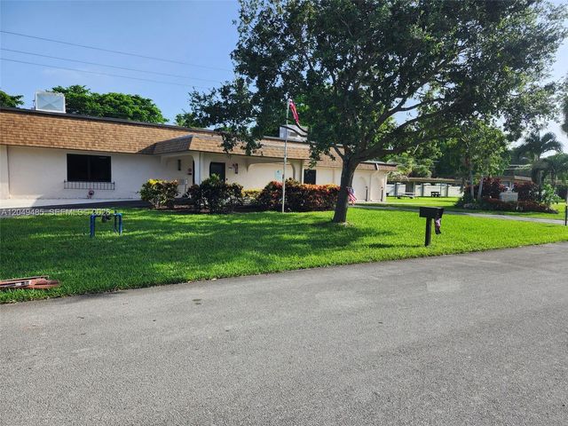 7008 NW 89th Ave, Tamarac, FL 33321
