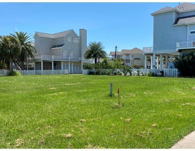 14207 Treasure Court, Galveston, TX 77554