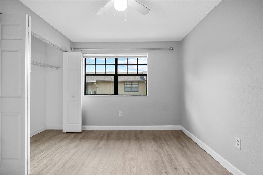 Image 7 of property listing at 205 POINSETTIA PINE COURT 201, Tampa, FL 33612